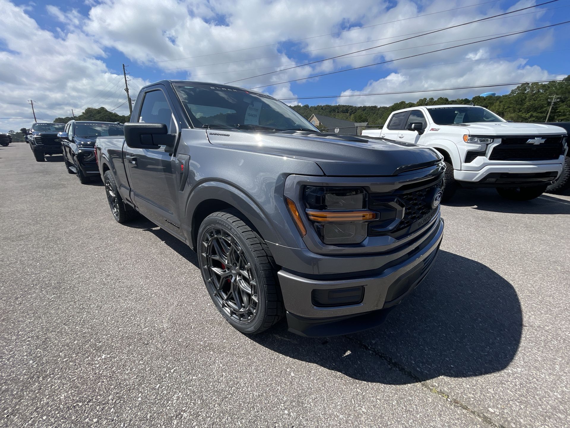 Vehicle Image 10