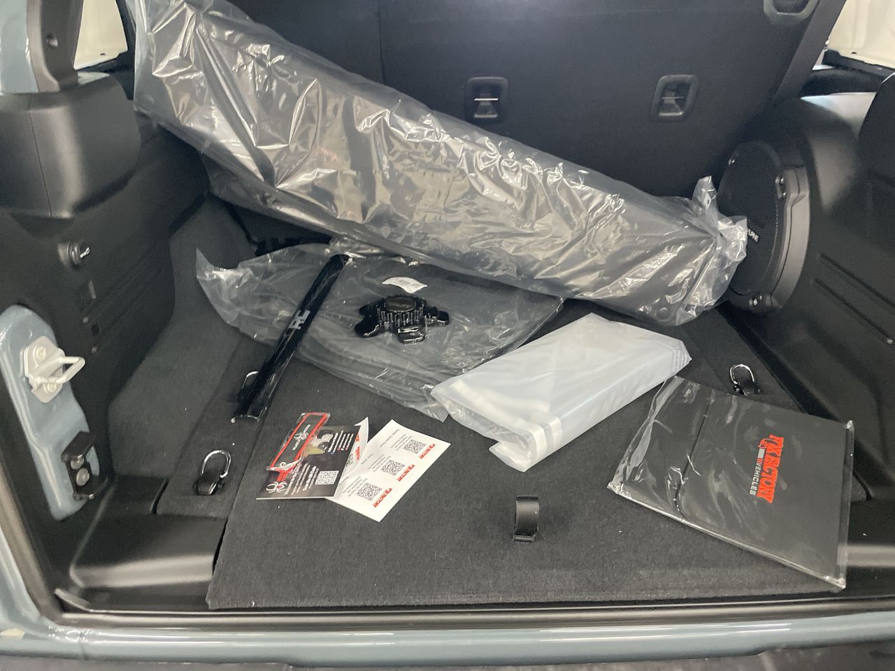 Vehicle Image 9