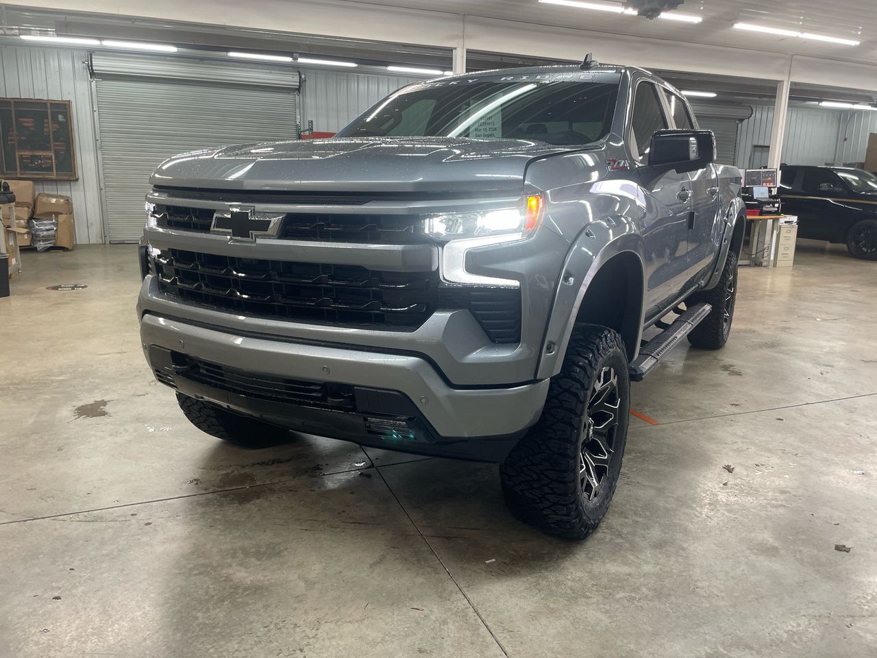 Vehicle Image 10