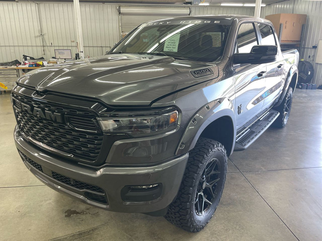 Vehicle Image 10