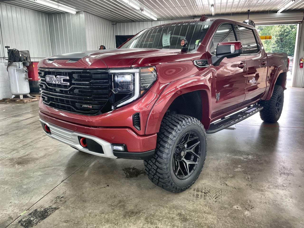Vehicle Image 10