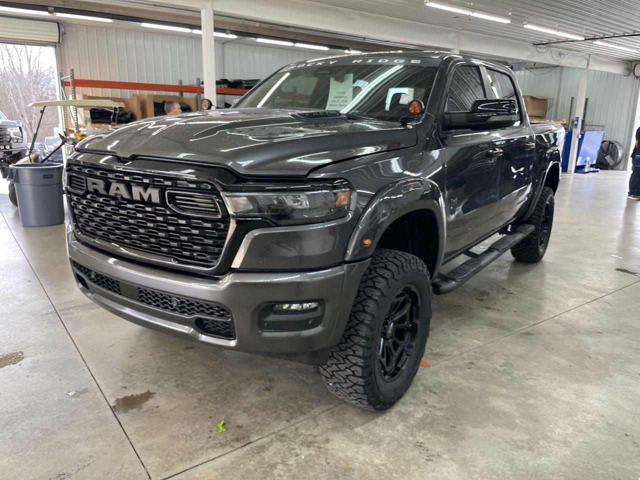 Vehicle Image 10