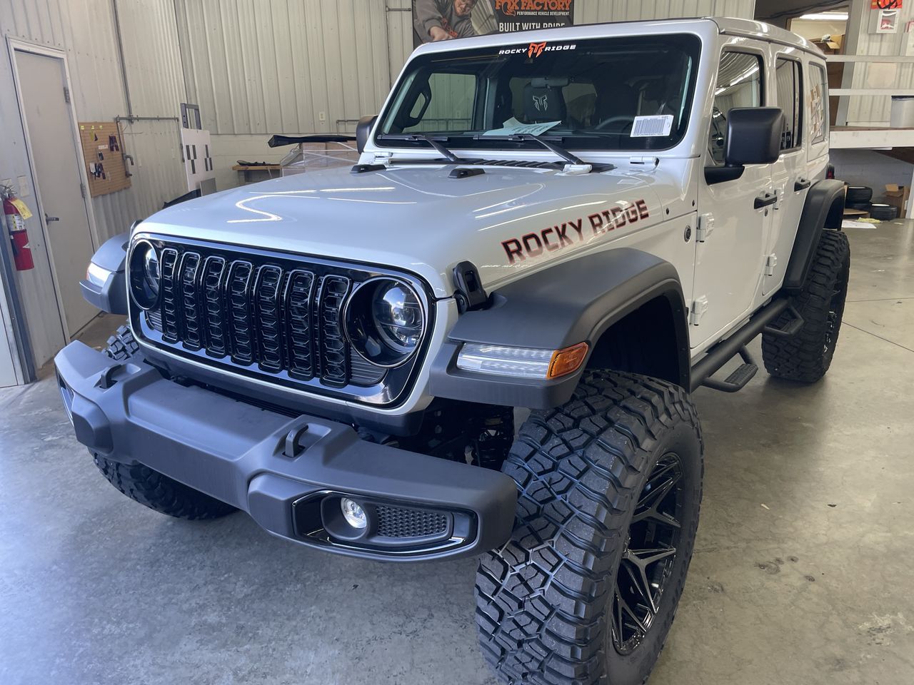 Vehicle Image 10