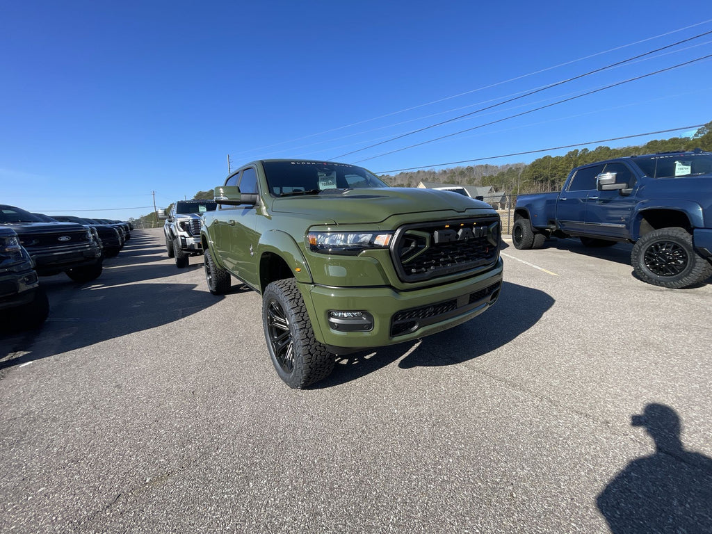 Vehicle Image 10