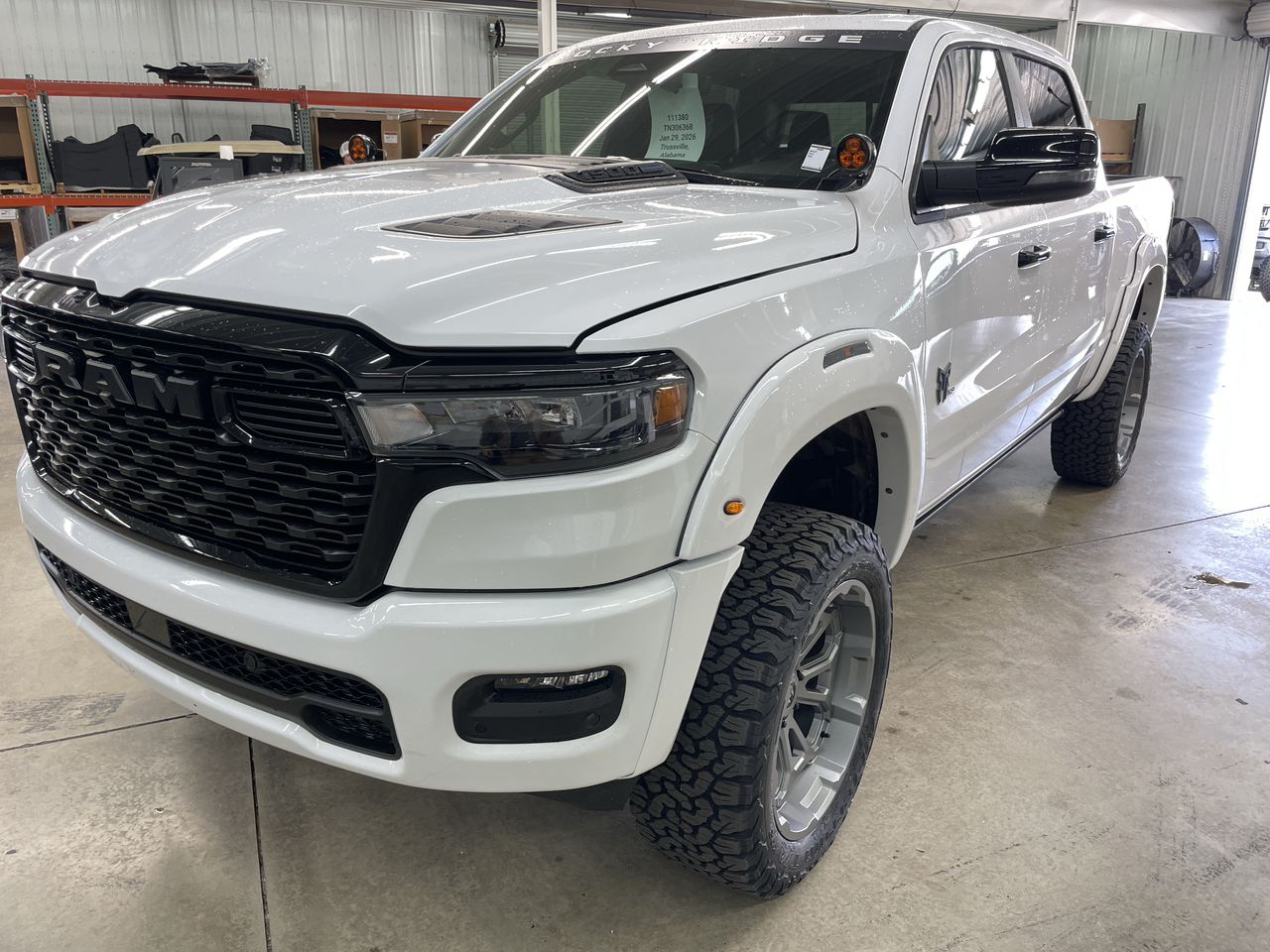 Vehicle Image 10