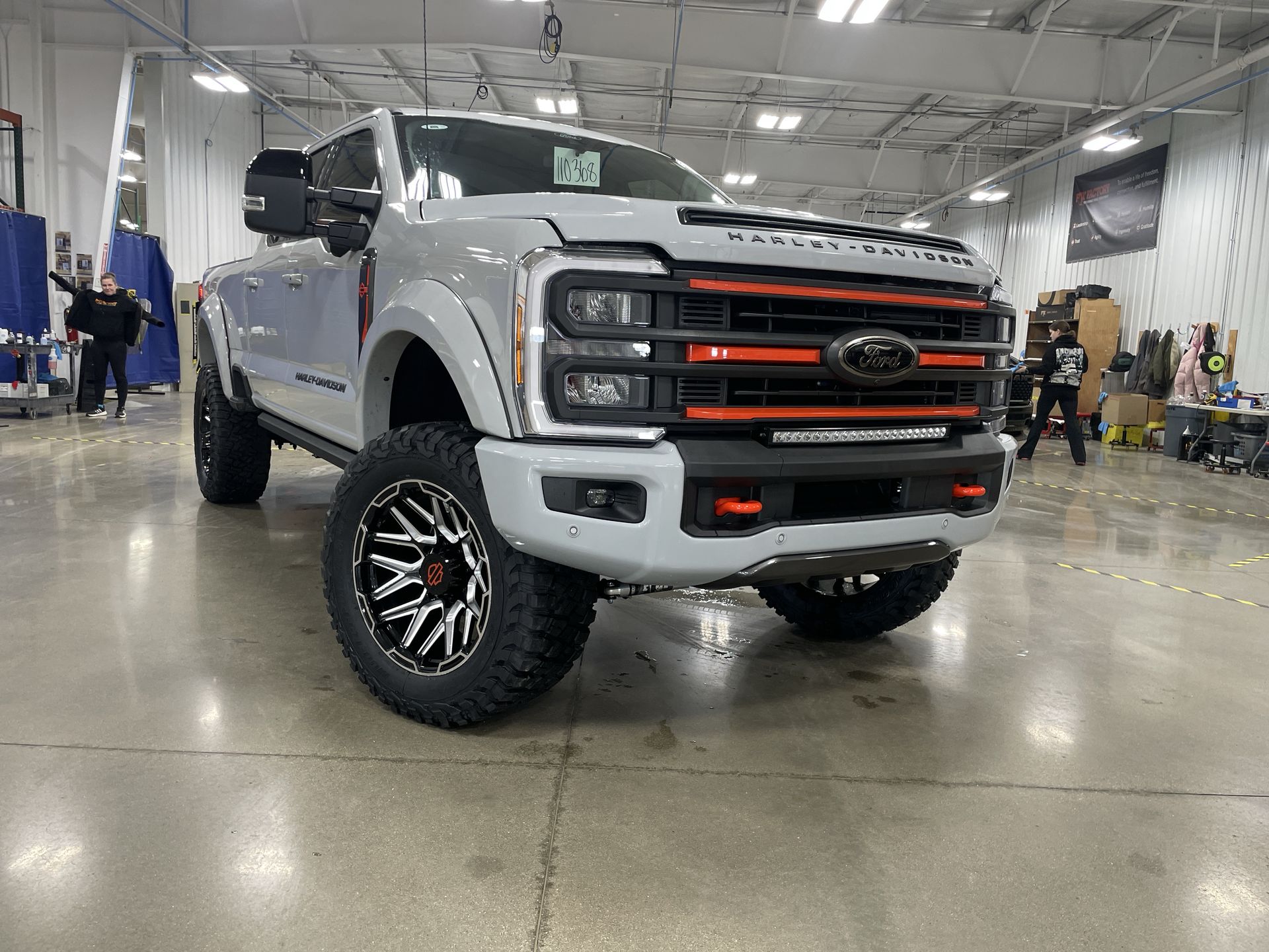 Vehicle Image 10