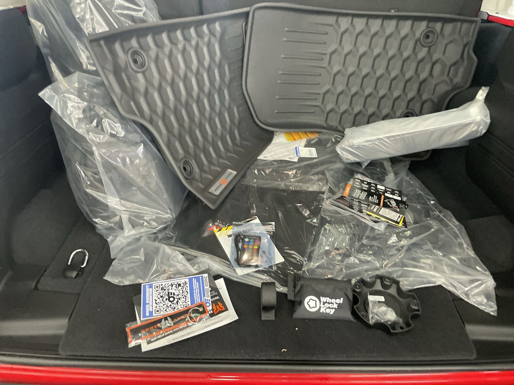 Vehicle Image 9