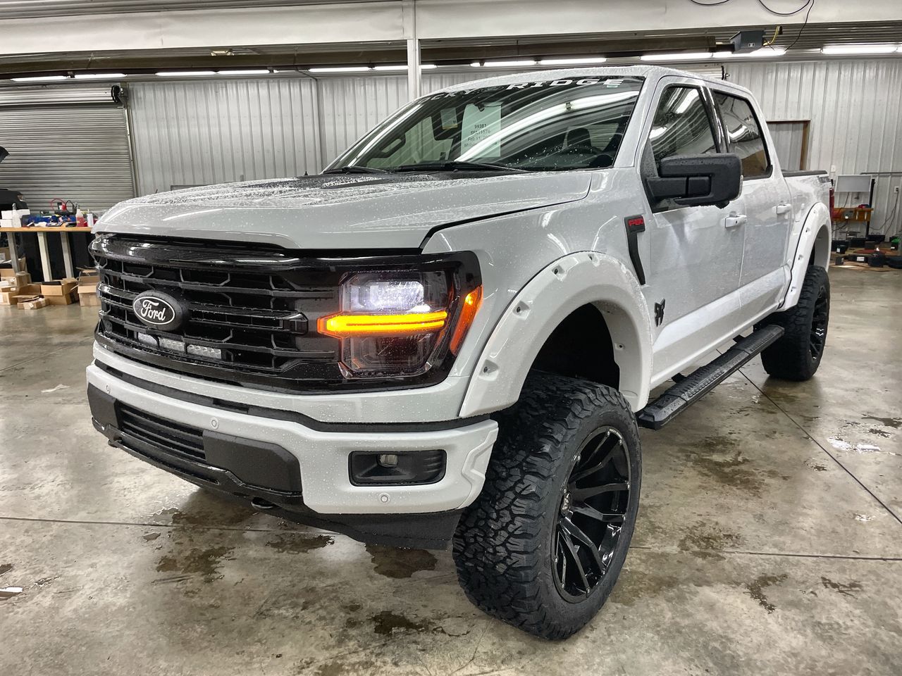 Vehicle Image 10
