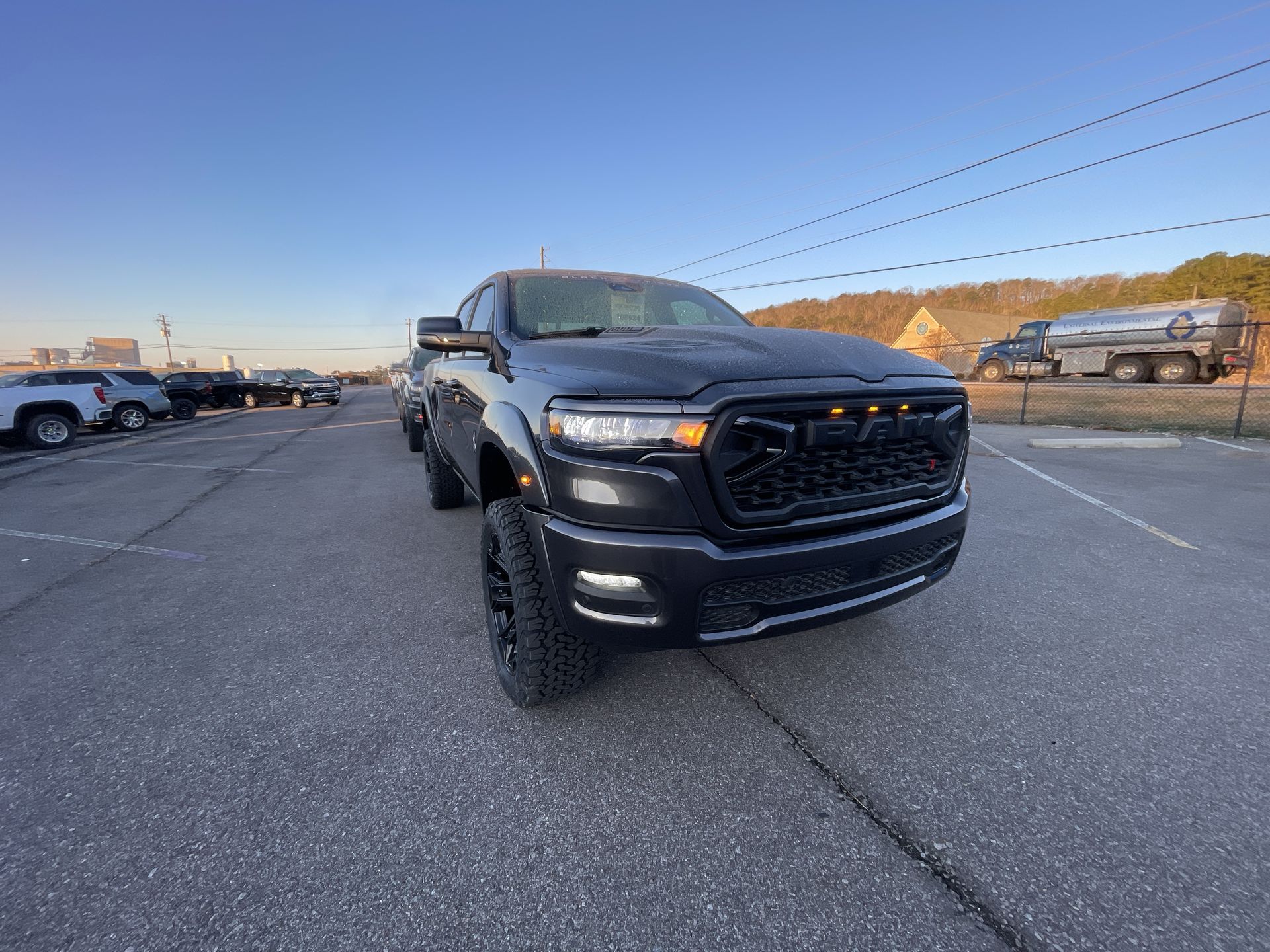 Vehicle Image 10