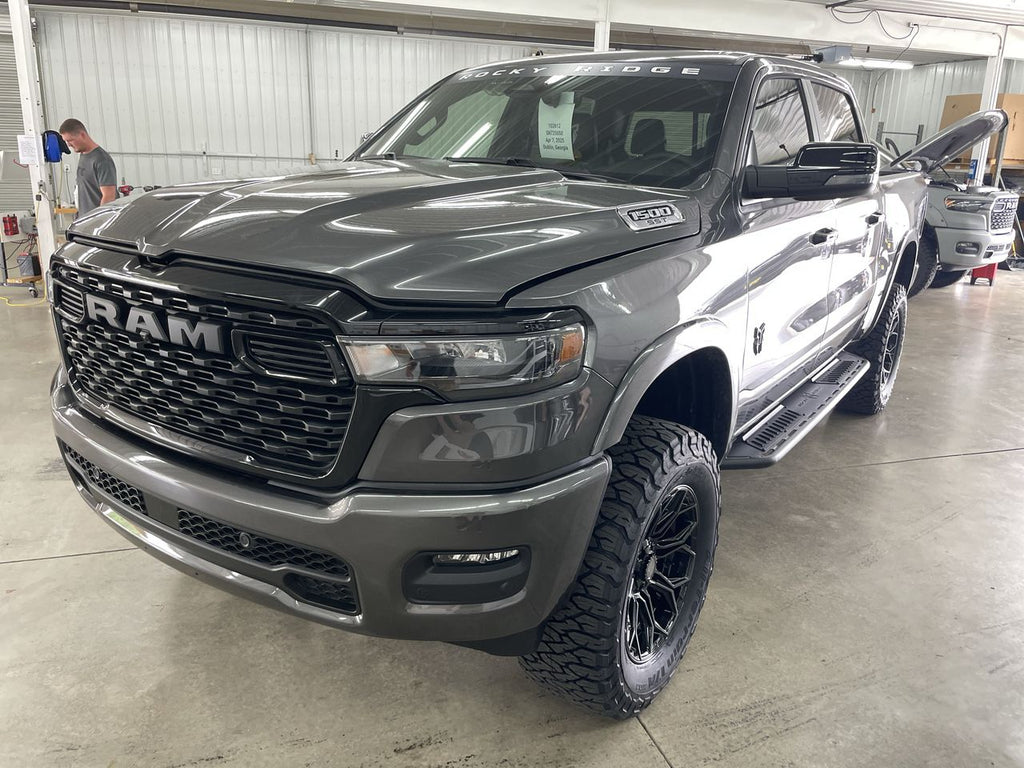 Vehicle Image 10