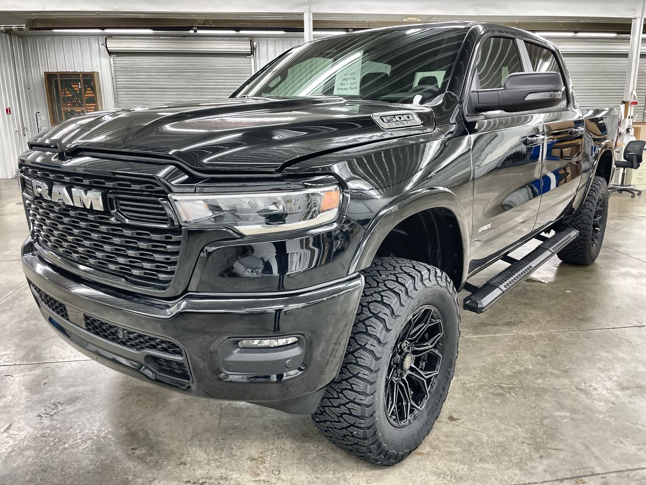 Vehicle Image 10