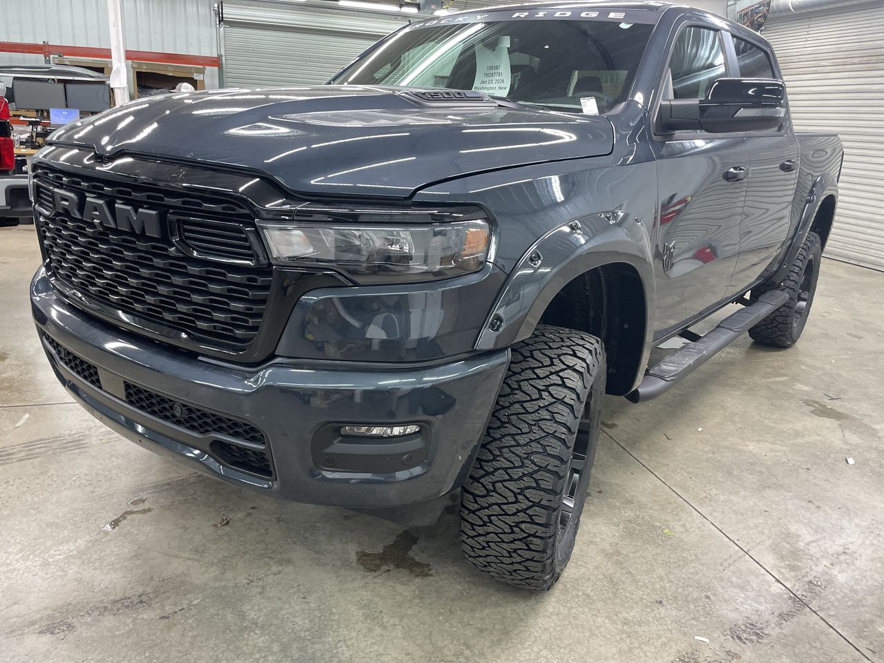 Vehicle Image 10