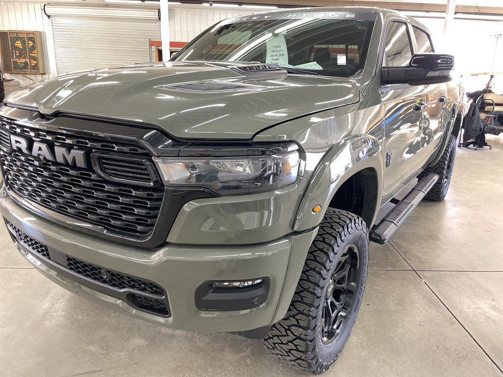 Vehicle Image 10