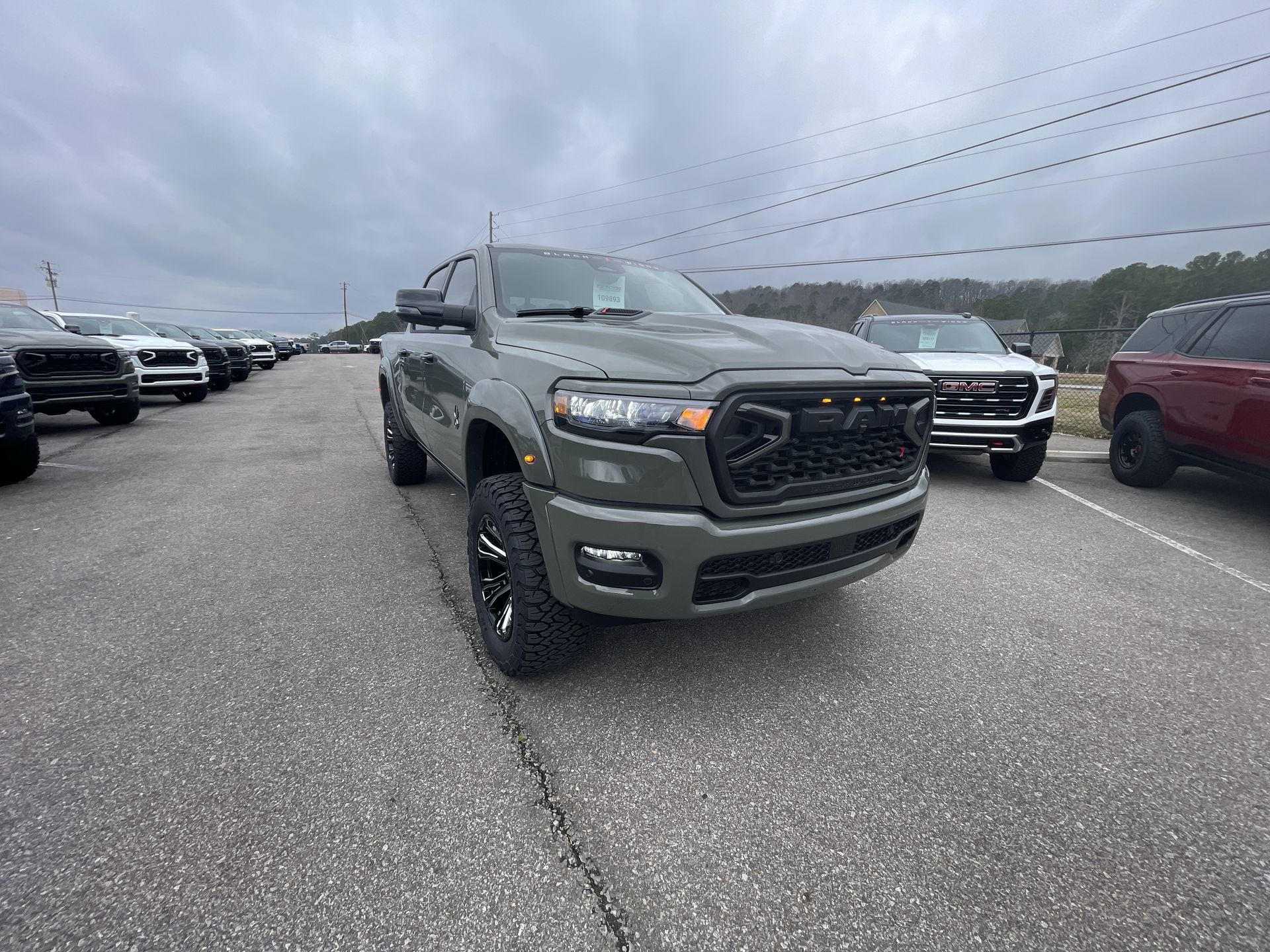 Vehicle Image 10