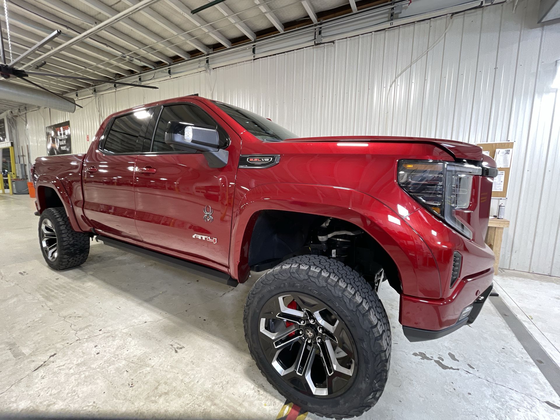 Vehicle Image 10