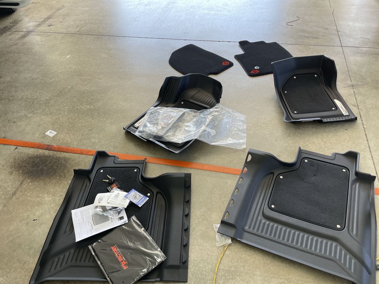 Vehicle Image 9