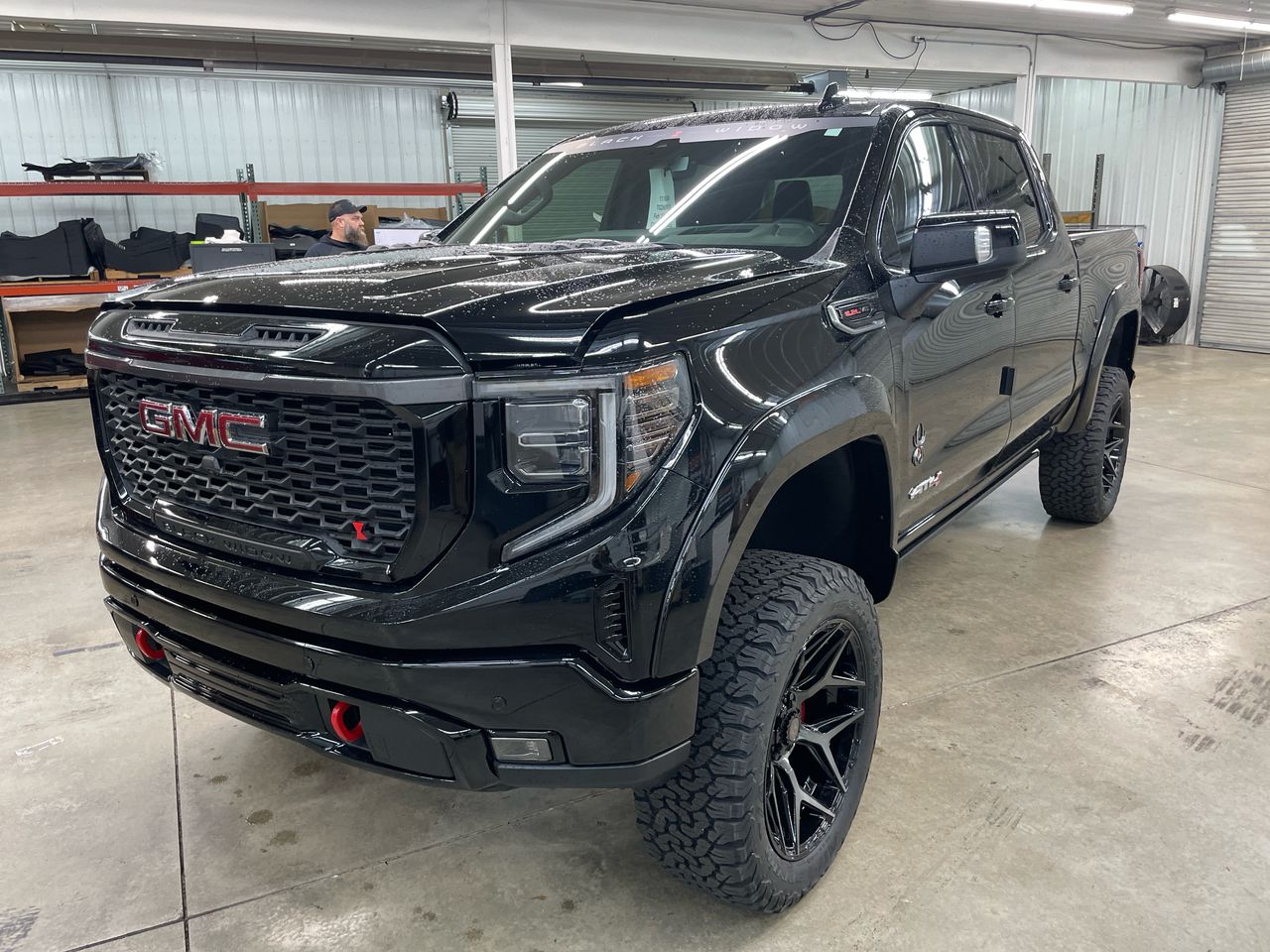 Vehicle Image 10