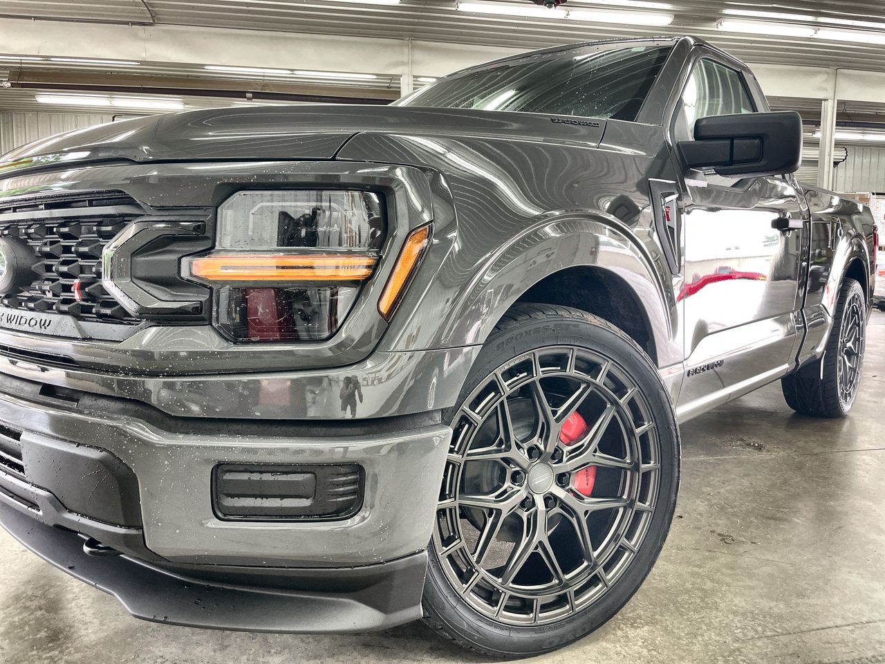 Vehicle Image 10