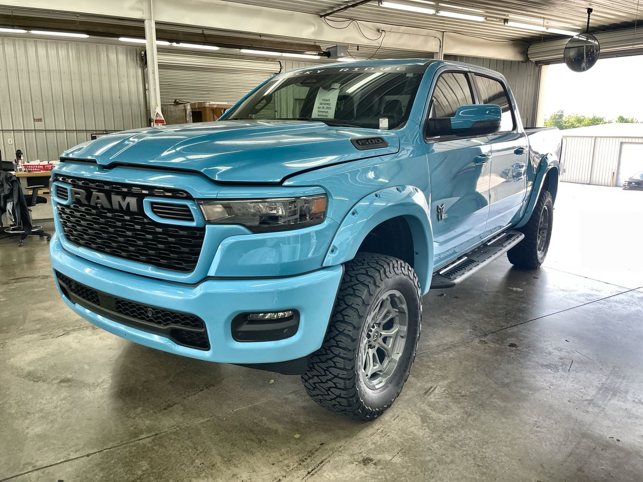 Vehicle Image 10