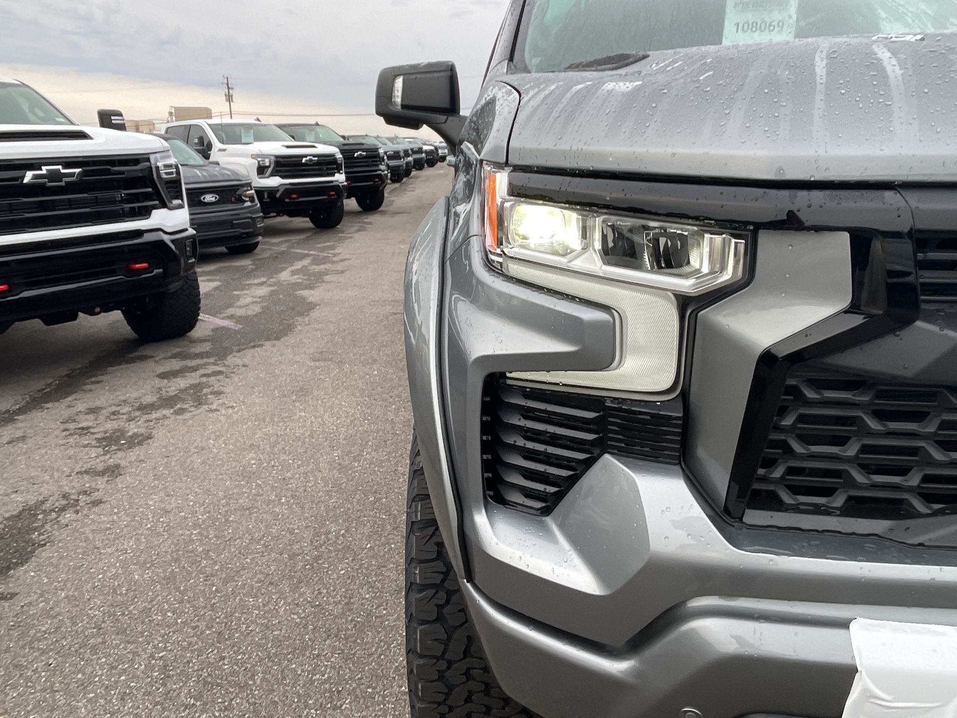 Vehicle Image 10