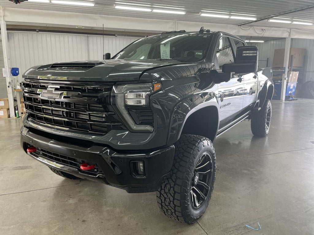 Vehicle Image 10