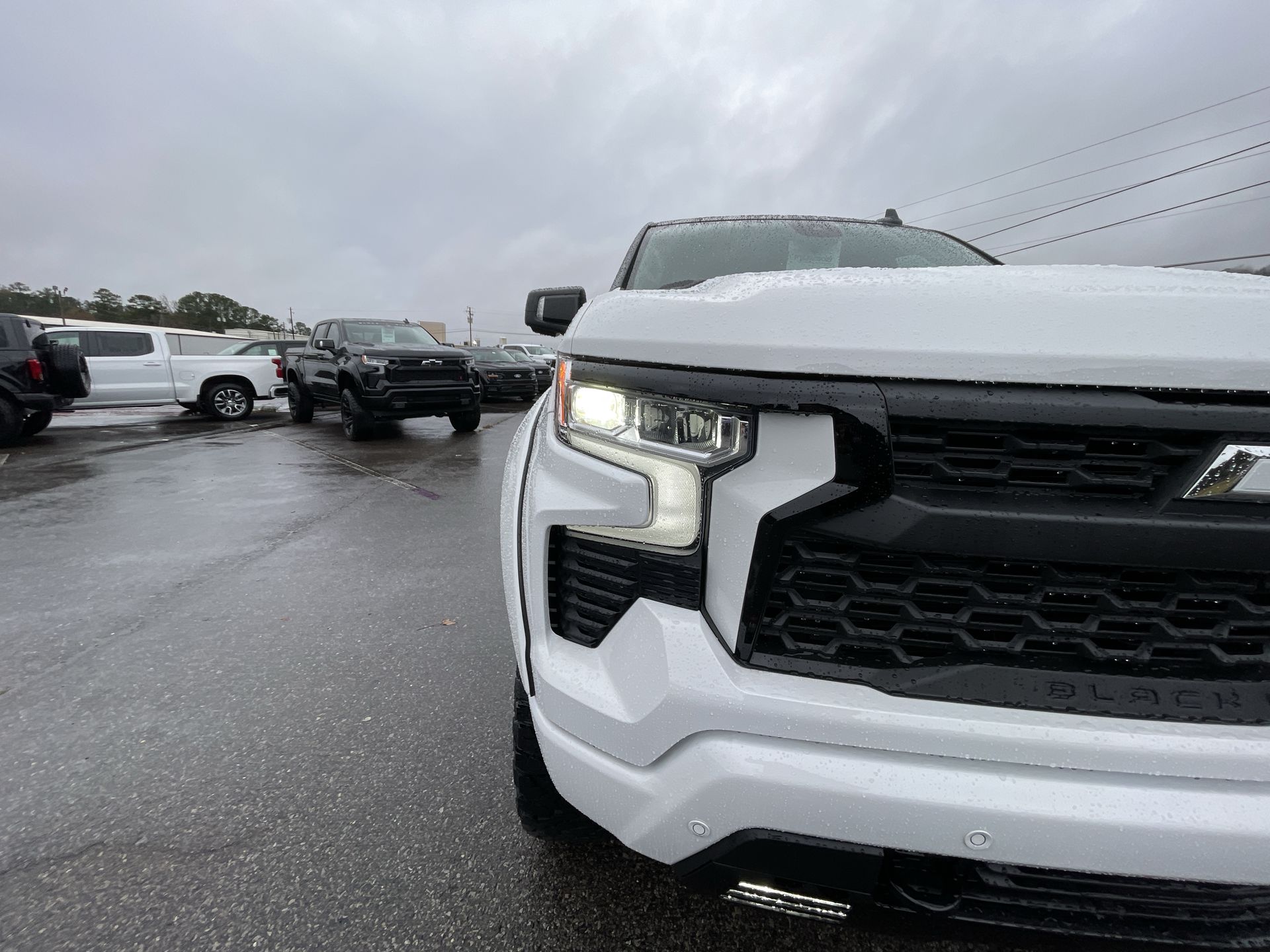 Vehicle Image 10