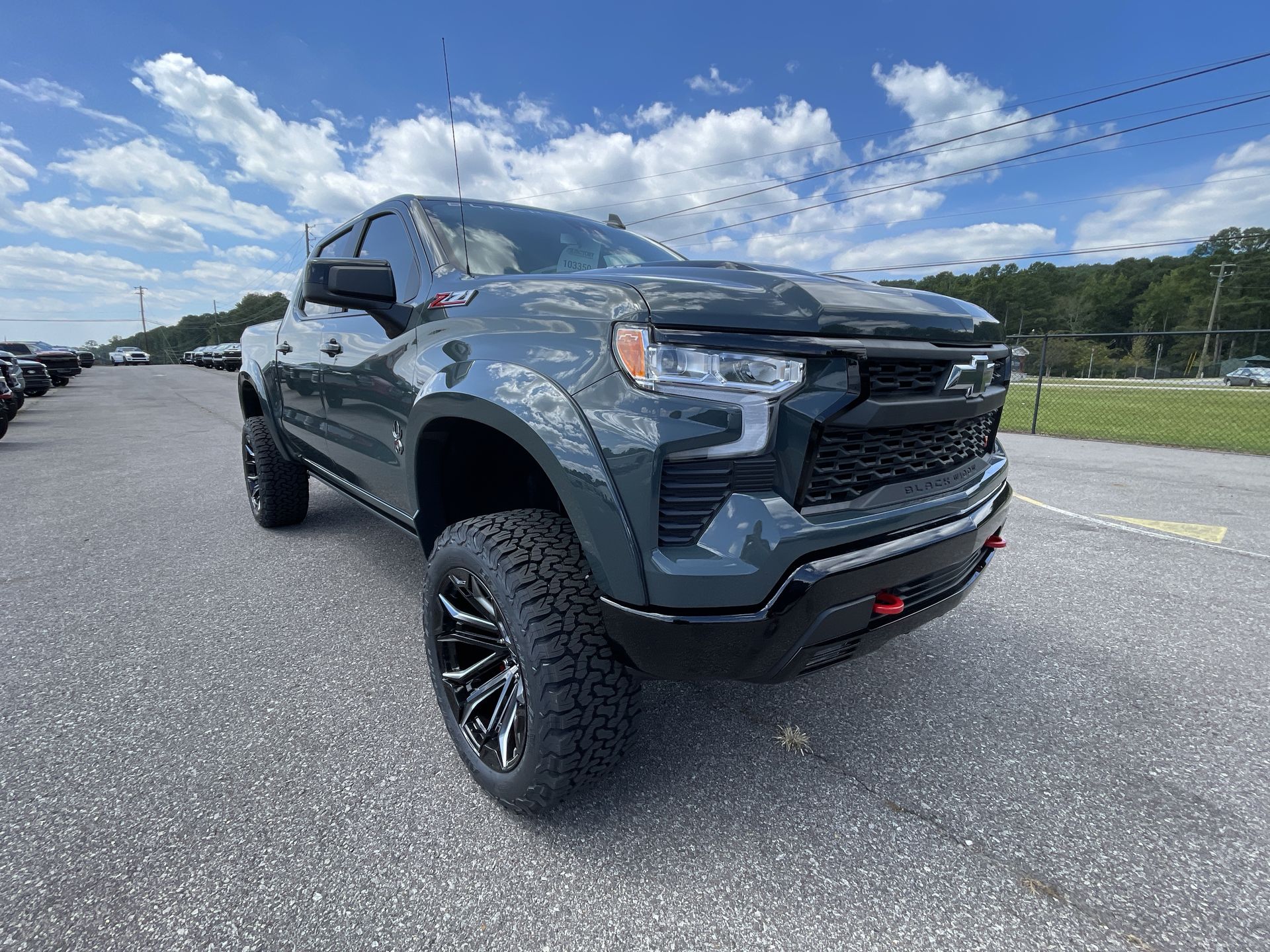 Vehicle Image 10