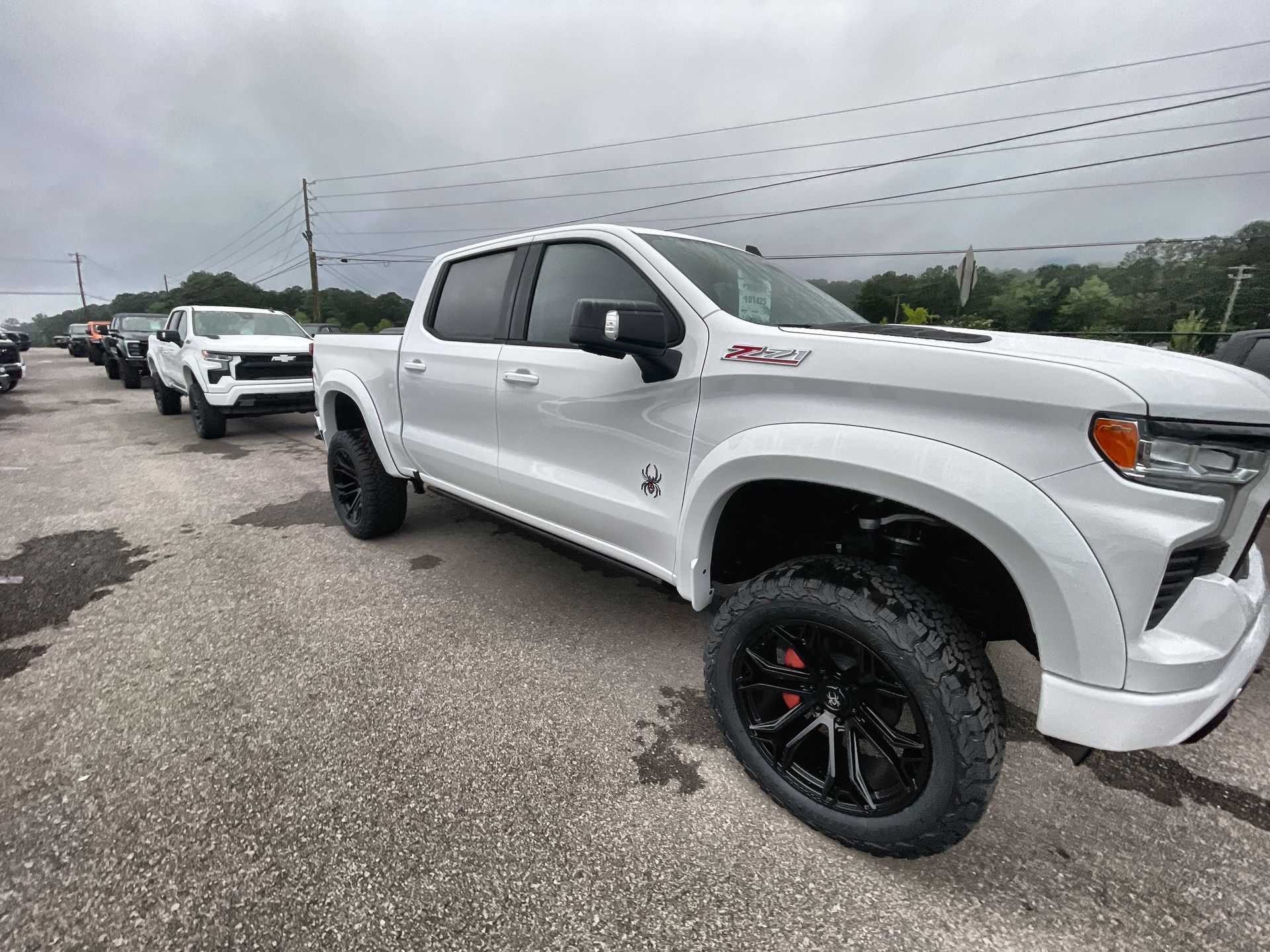 Vehicle Image 10