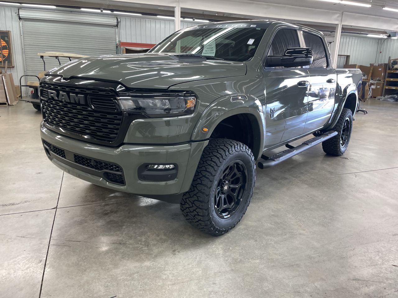Vehicle Image 10