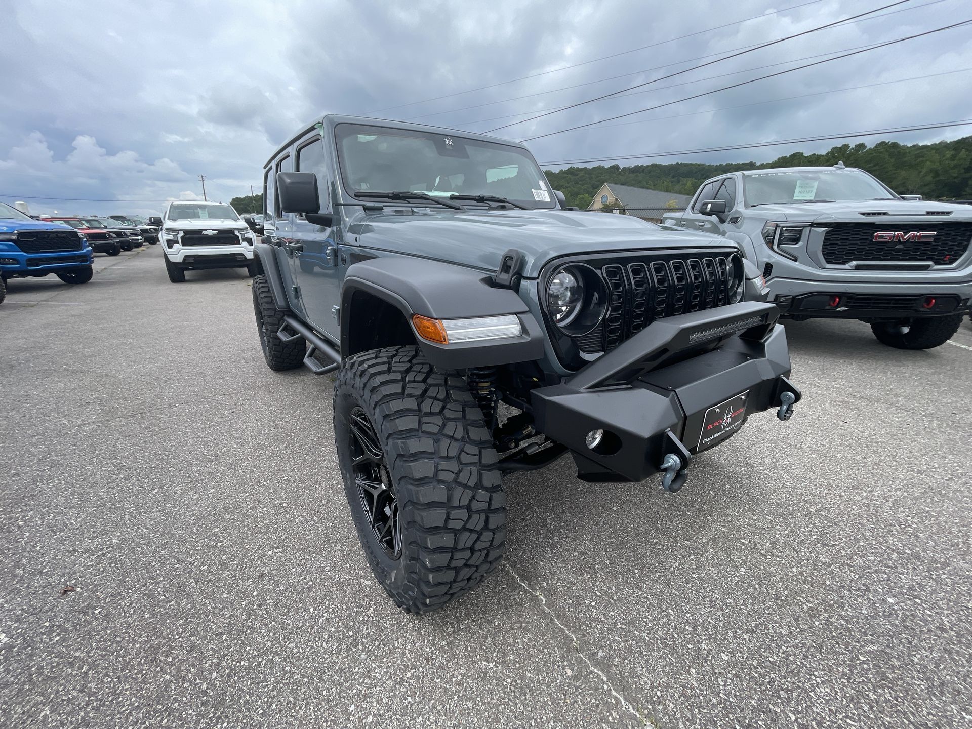 Vehicle Image 10