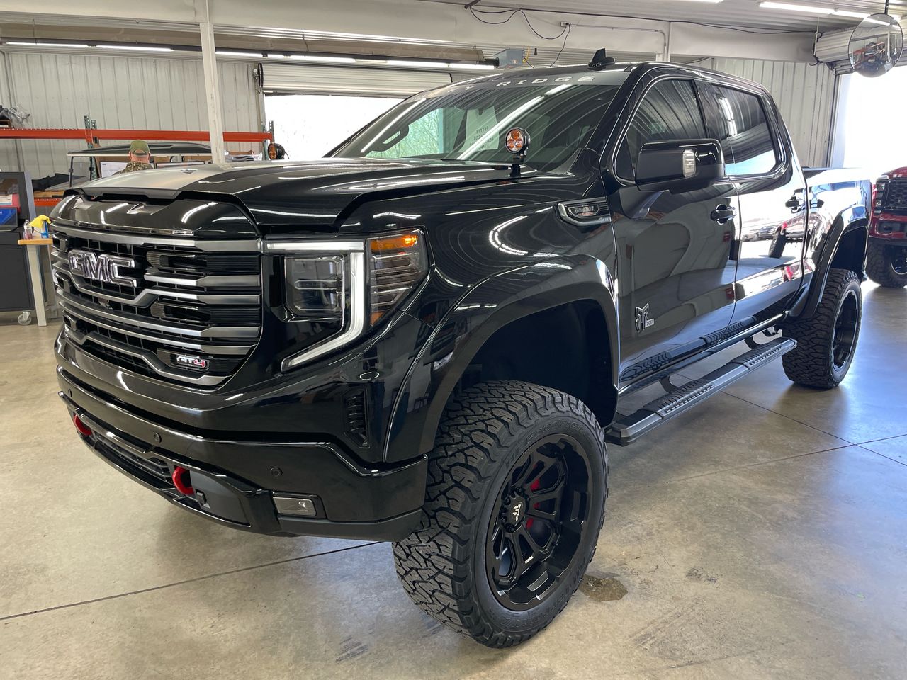 Vehicle Image 10