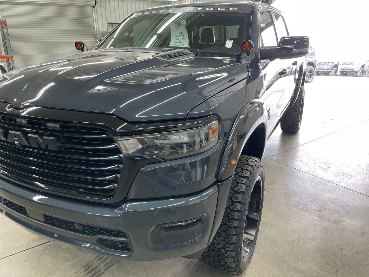 Vehicle Image 10