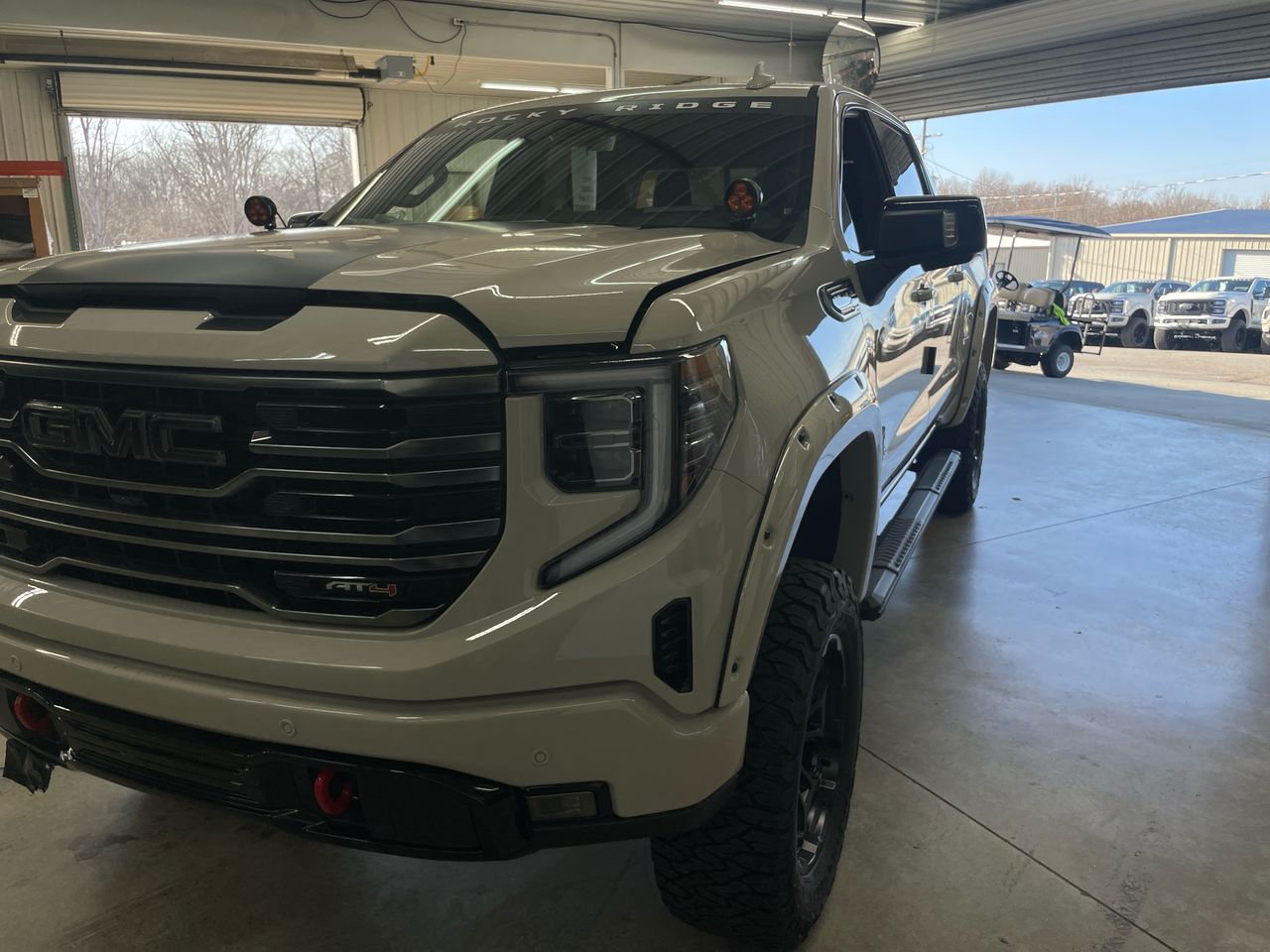 Vehicle Image 10