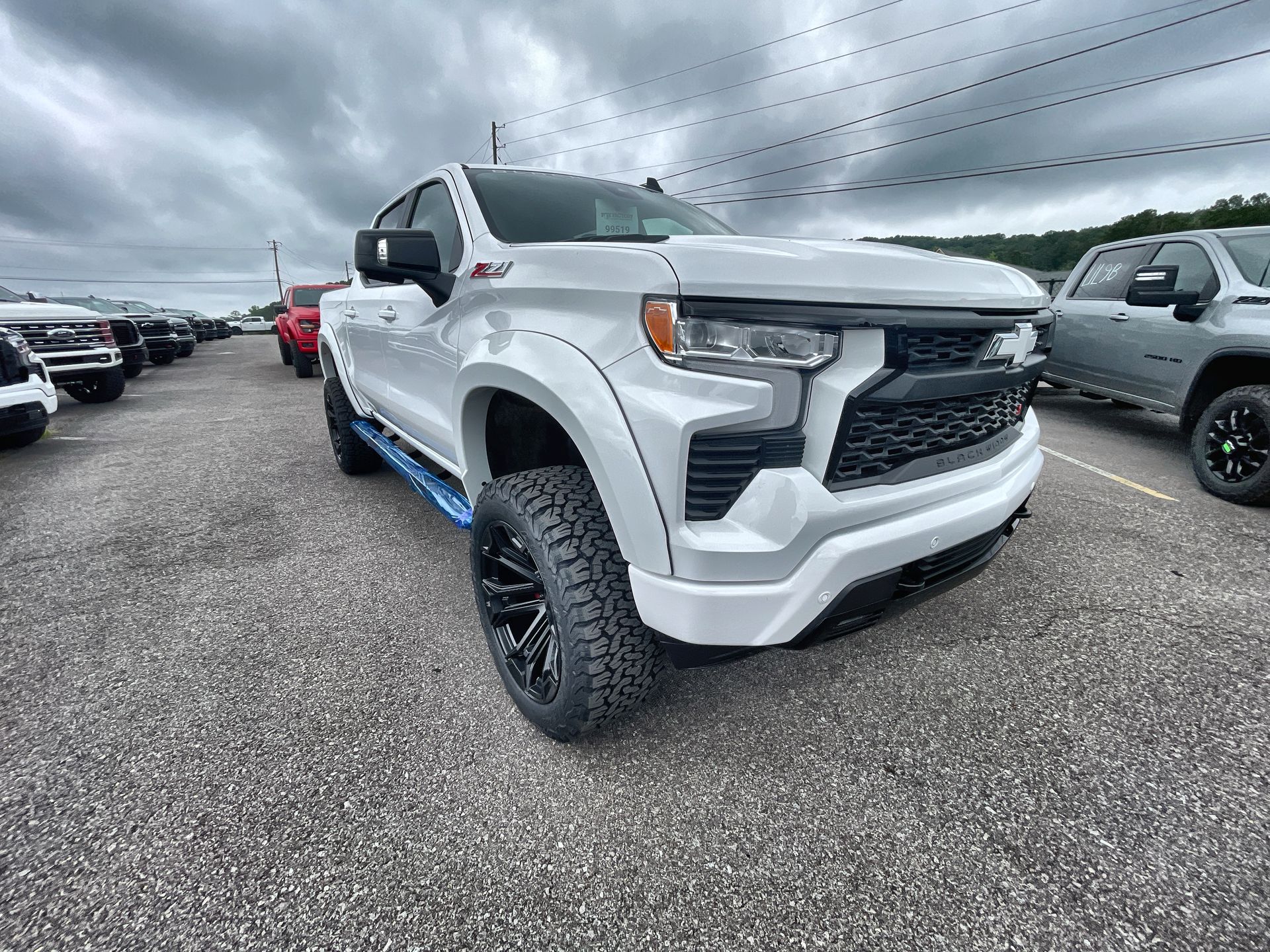 Vehicle Image 10