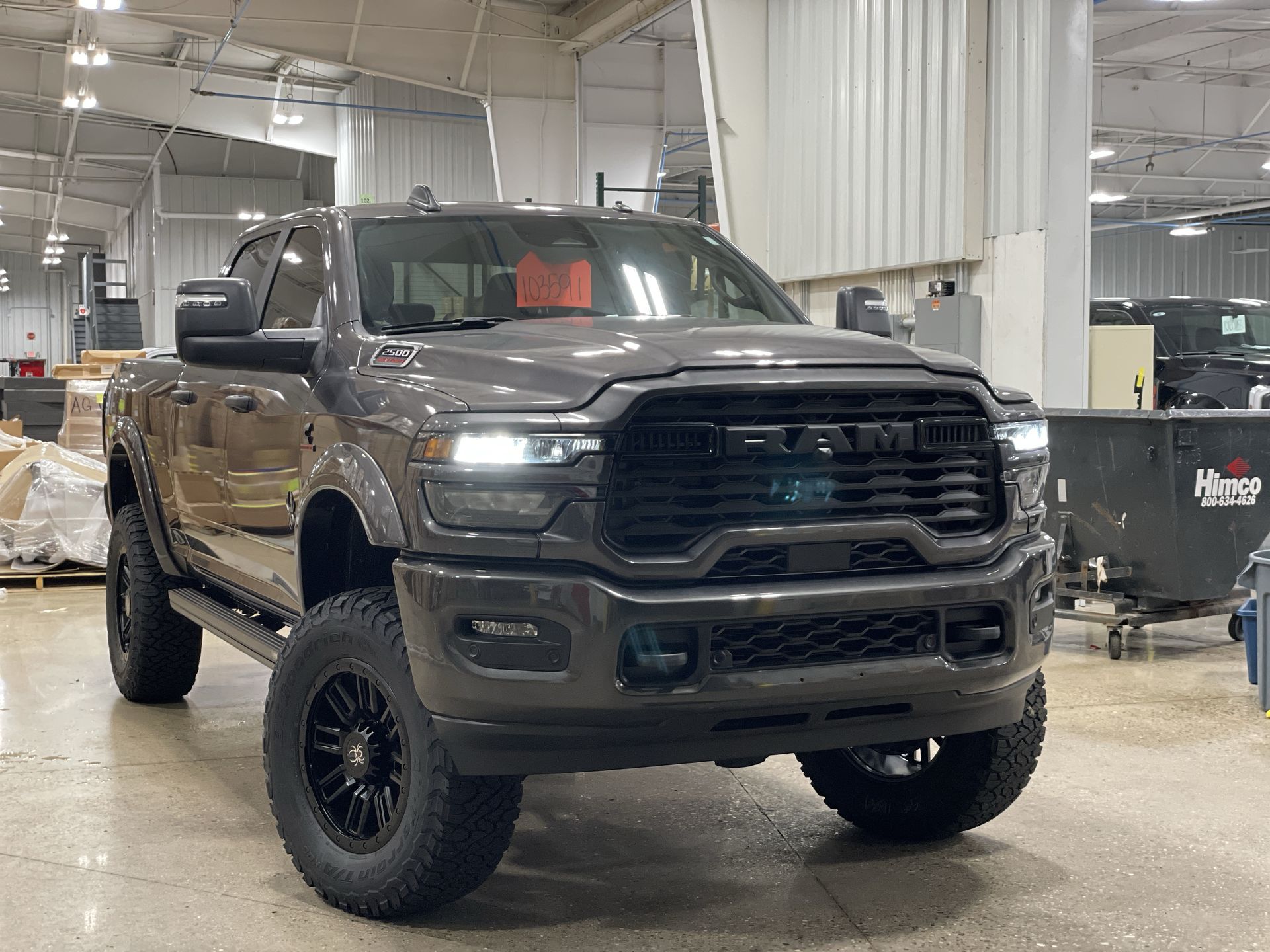 Vehicle Image 10