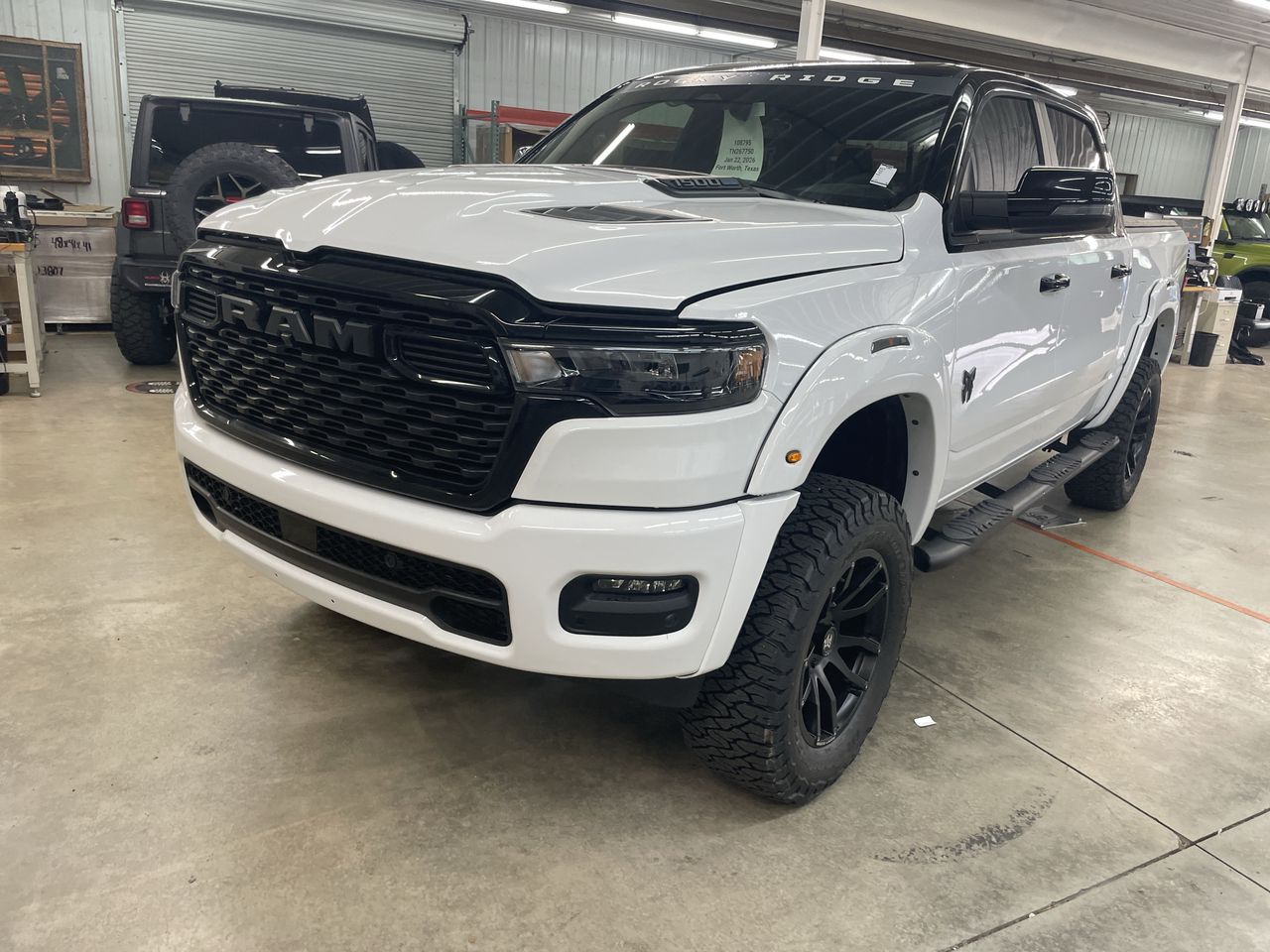 Vehicle Image 10