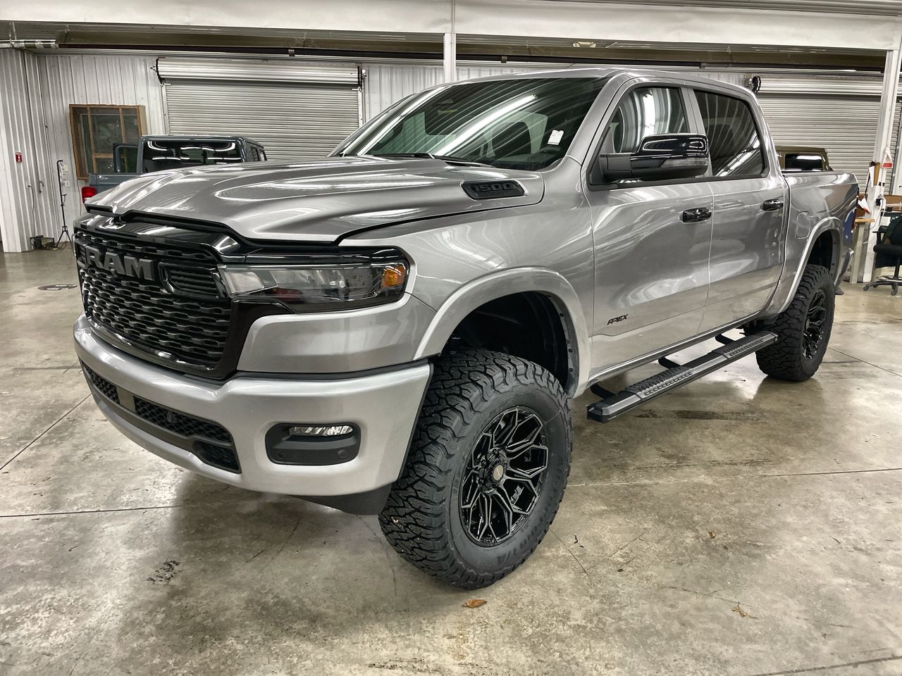 Vehicle Image 10