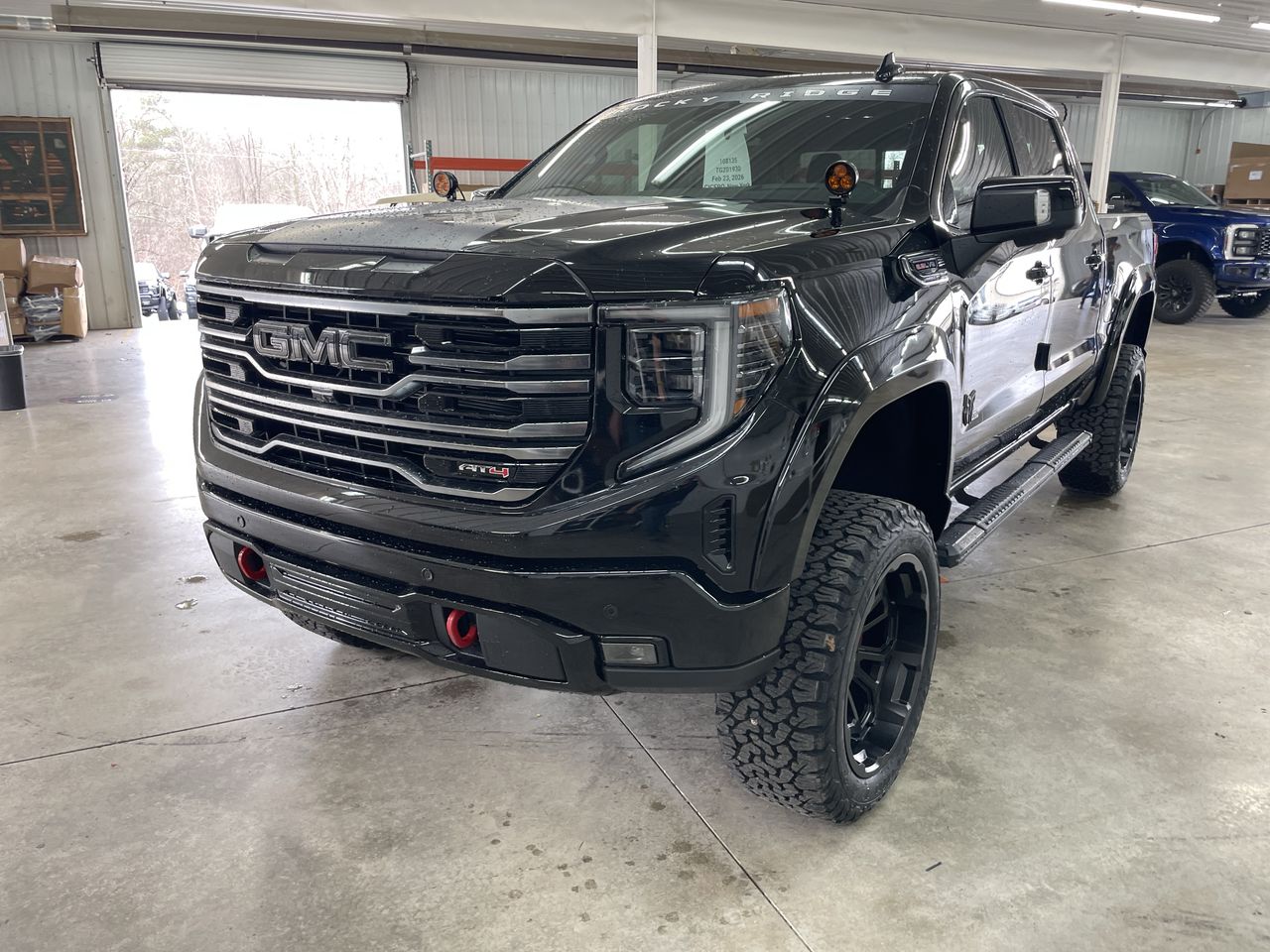 Vehicle Image 10