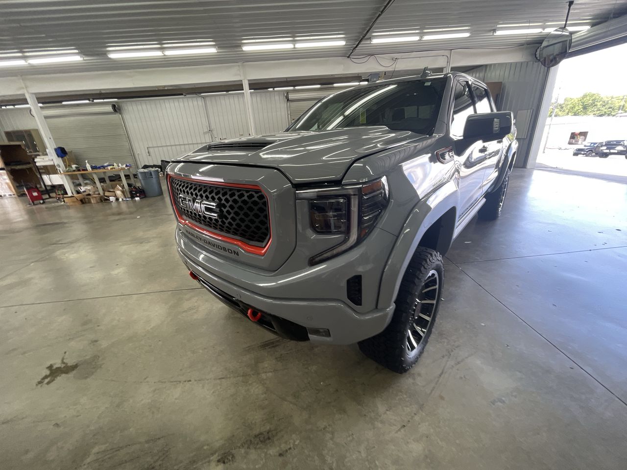 Vehicle Image 10