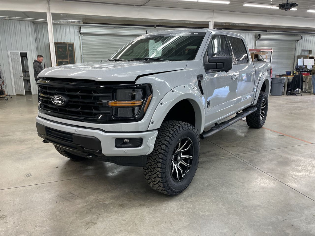 Vehicle Image 10