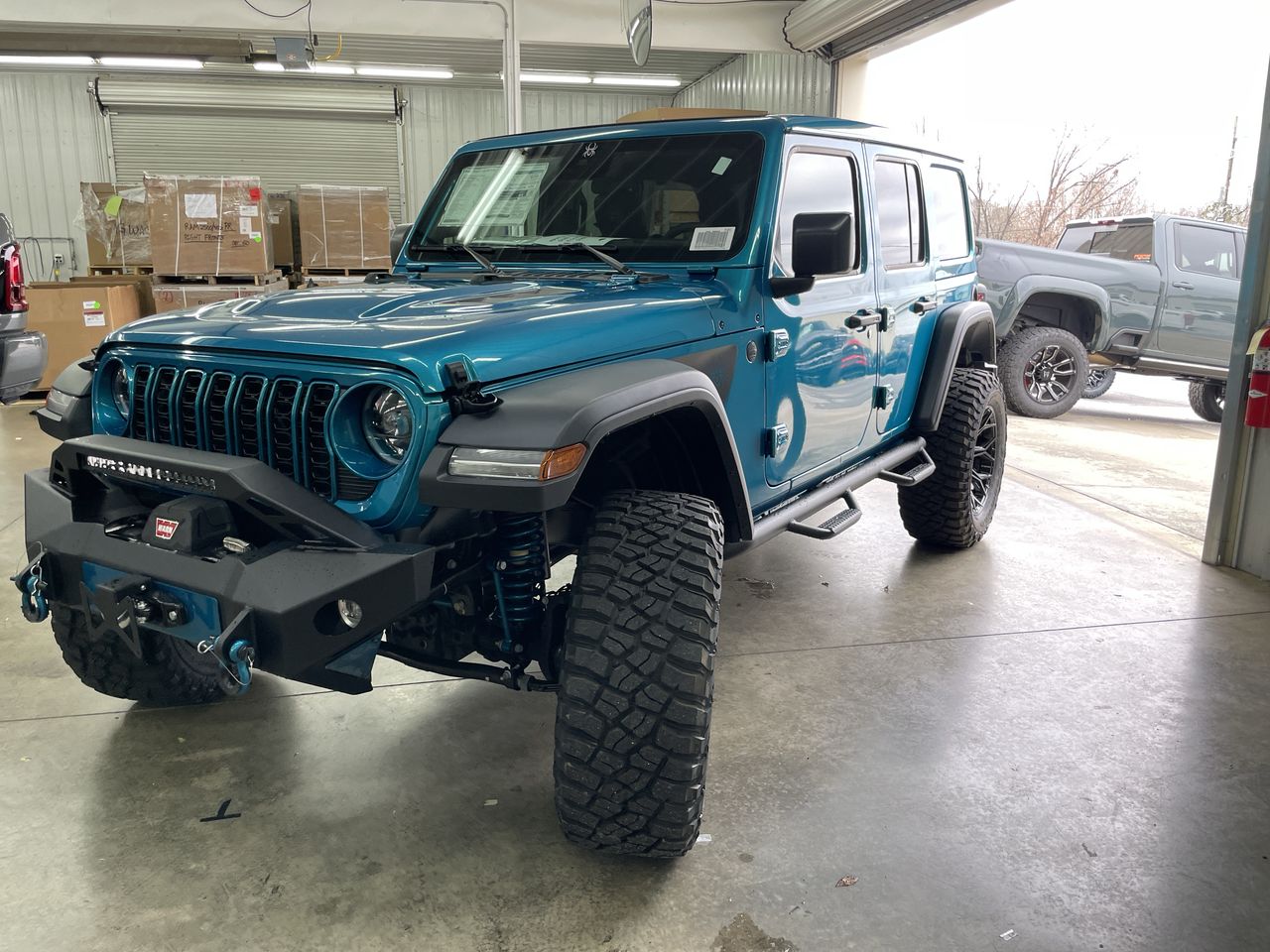 Vehicle Image 10