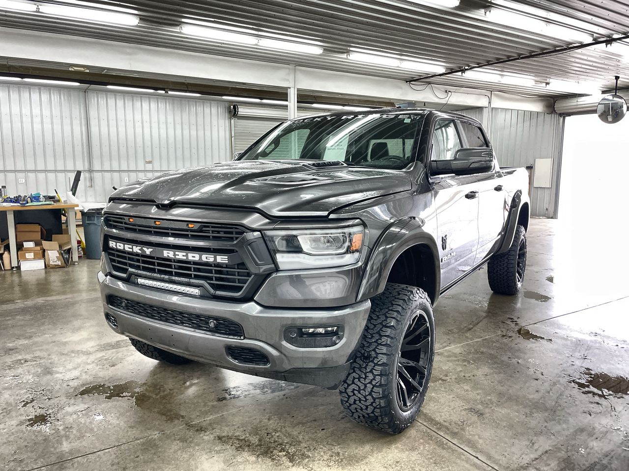 Vehicle Image 10