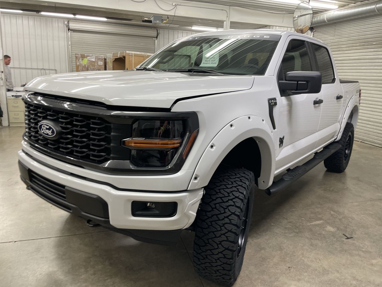 Vehicle Image 10