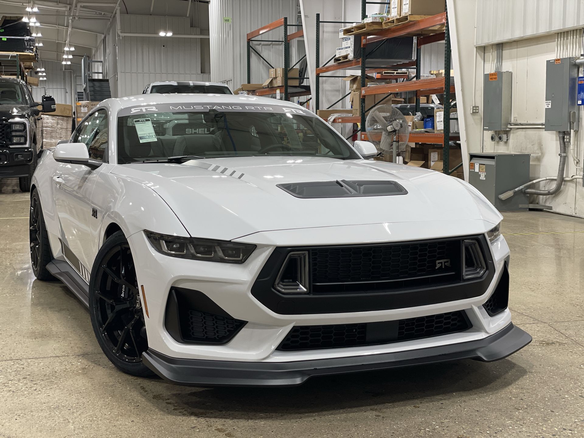 Vehicle Image 10