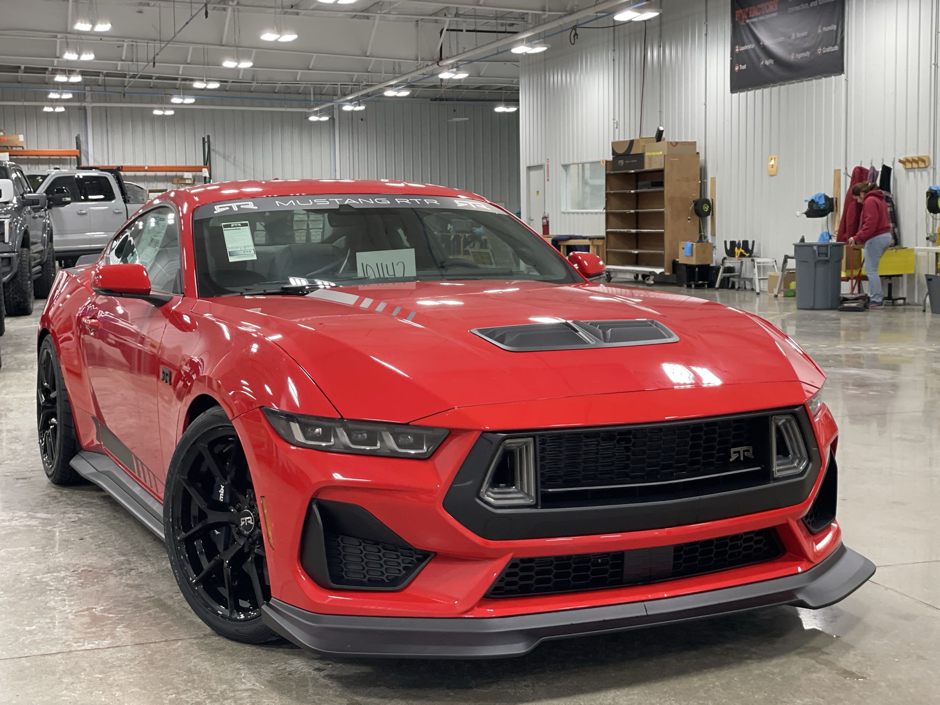 Vehicle Image 10