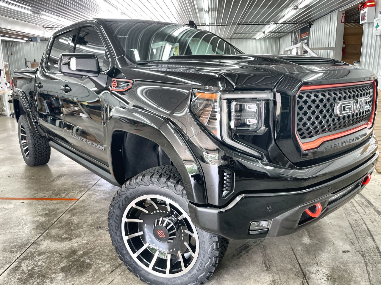 Vehicle Image 10