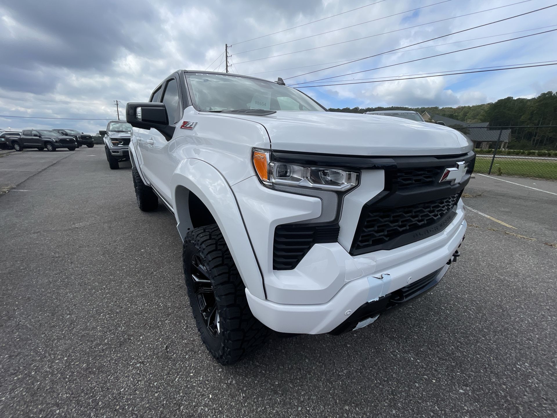 Vehicle Image 10