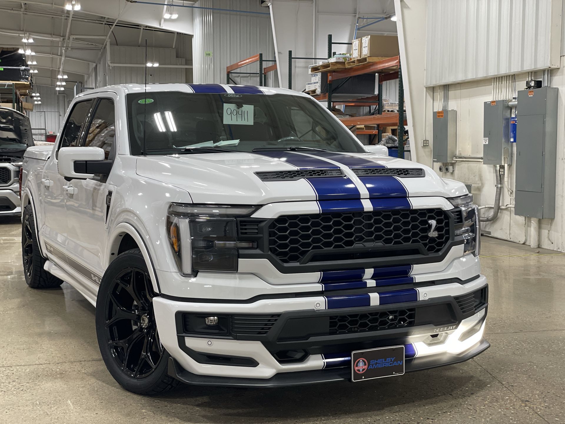 Vehicle Image 10