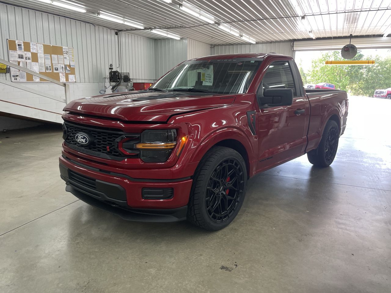 Vehicle Image 10