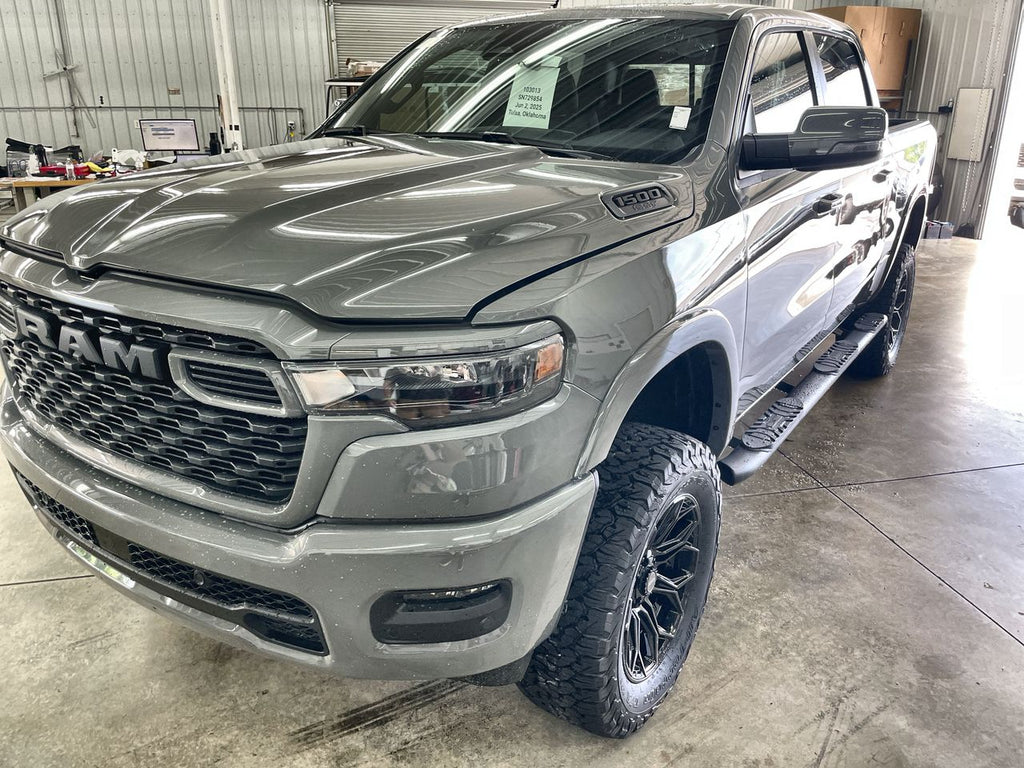 Vehicle Image 10
